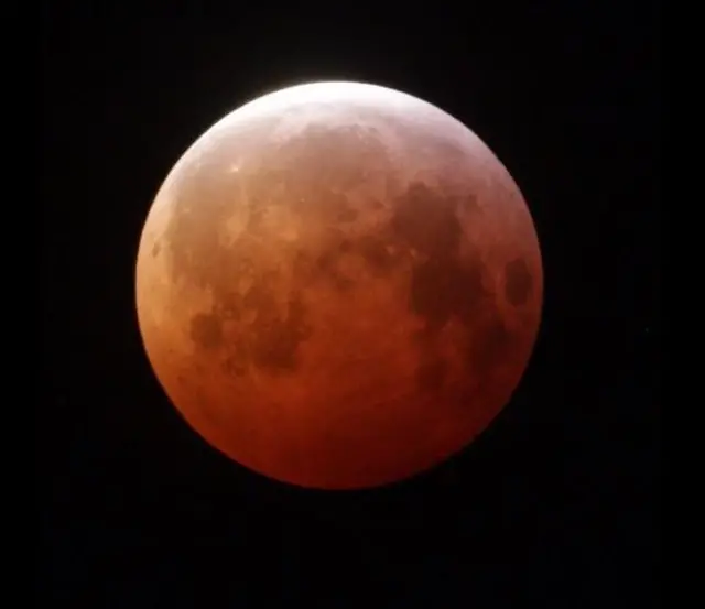 Super wolf blood moon