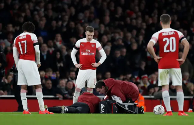 Laurent Koscielny injured