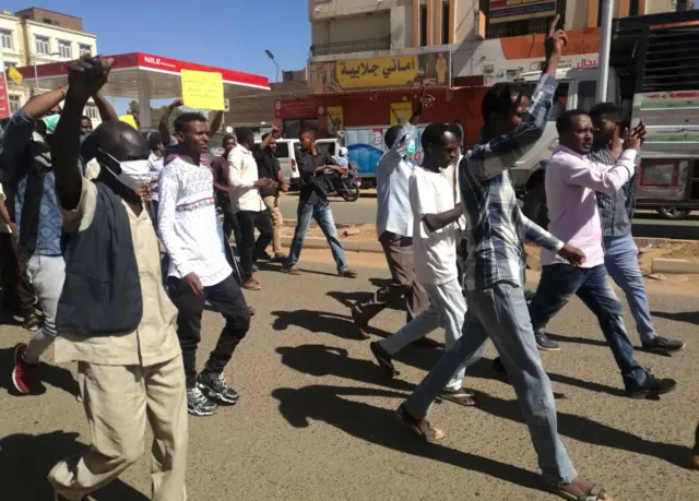 Sudanese demonstrators gather in Khartoum's twin city Omdurman