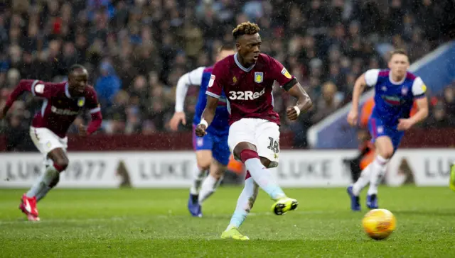 Tammy Abraham tucks away a penalty