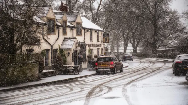 Snow in Eyam