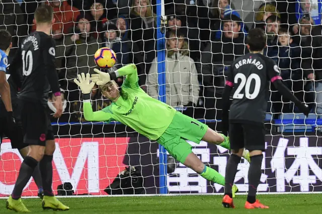 Jordan Pickford saves