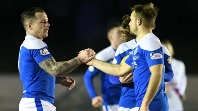 David Cox (left) celebrates his goal as Cowdenbeath reduce the deficit