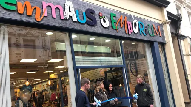 Linda Barker opening the store