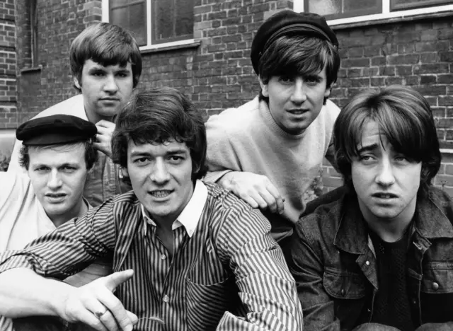 The Hollies in 1966, with Eric Haydock (top left)