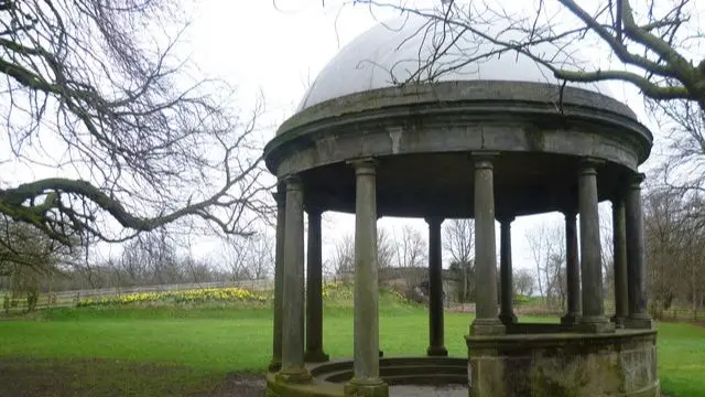 The Tewit Well on The Stray