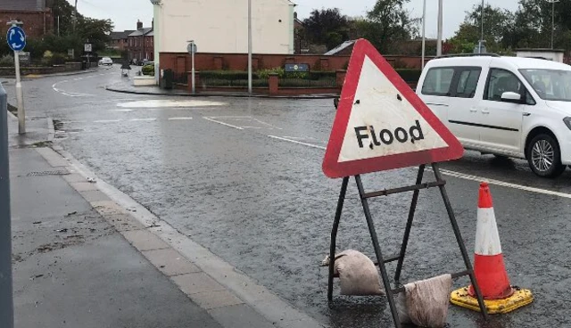 Flood sign