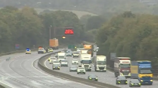 Queues on M1 northbound