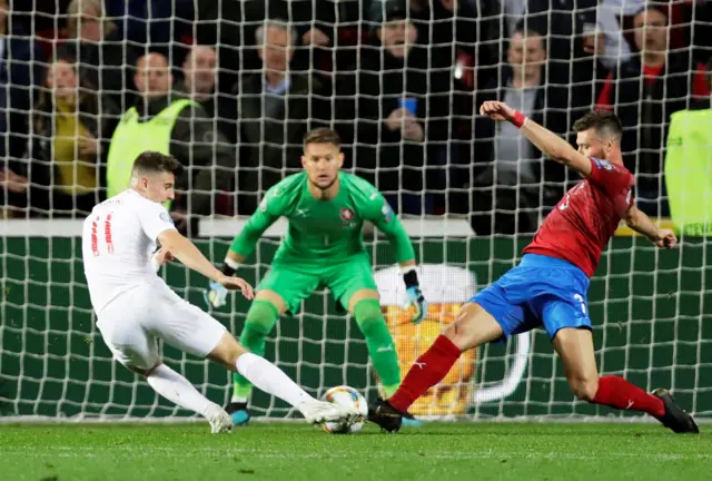 England's Mason Mount shoots at goal