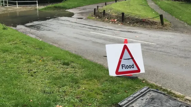 Generic flood warning sign in Leicestershire