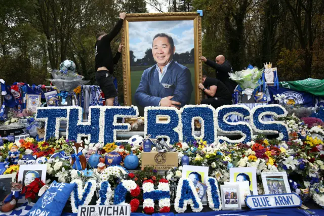 Tributes to Vichai Srivaddhanaprabha