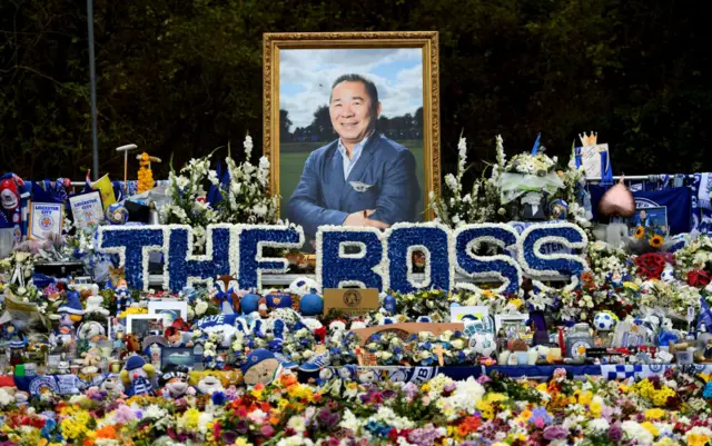 Tributes to Vichai Srivaddhanaprabha