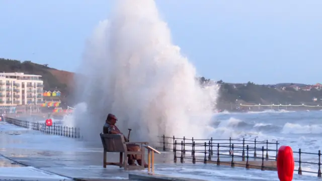 Waves in Scarborough