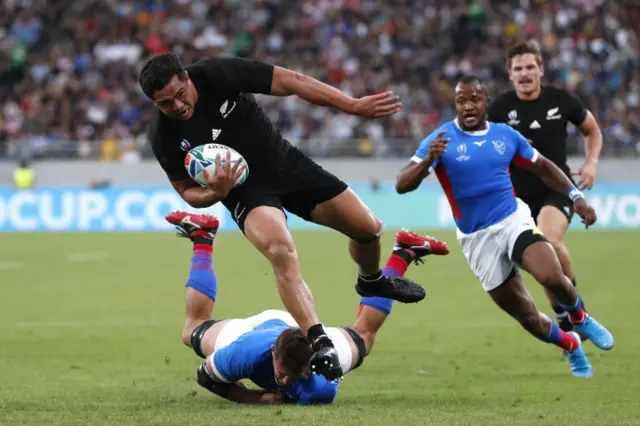 Anton Lienert-Brown scores New Zealand's second try