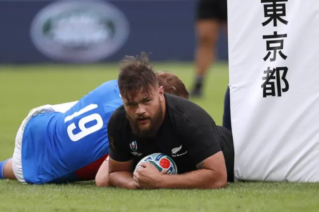 New Zealand's third try