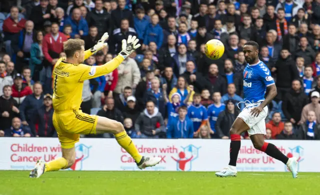 Jermain Defoe scores for Rangers