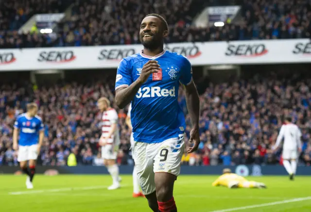 Jermain Defoe celebrates scoring