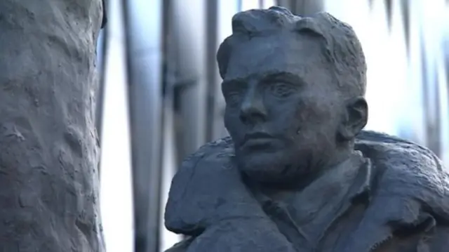Statue
