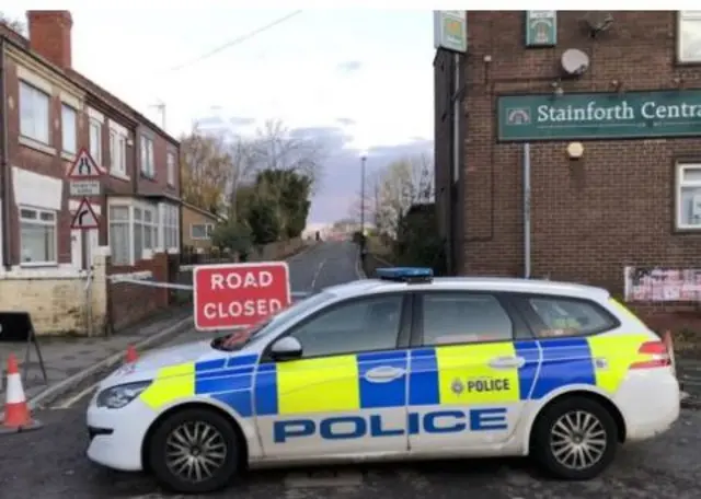 Road closed in Stainforth