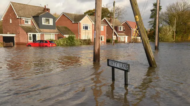 Dirty Lane under water