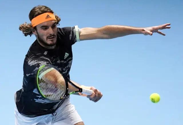Tsitsipas