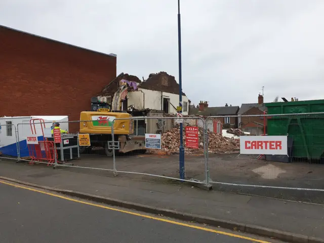 Duke of York pub being demolished