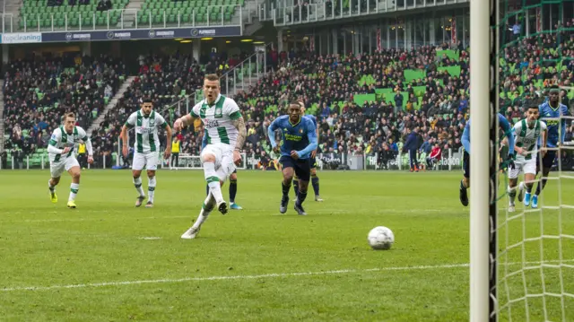 Samir Memisevic scores for Groningen