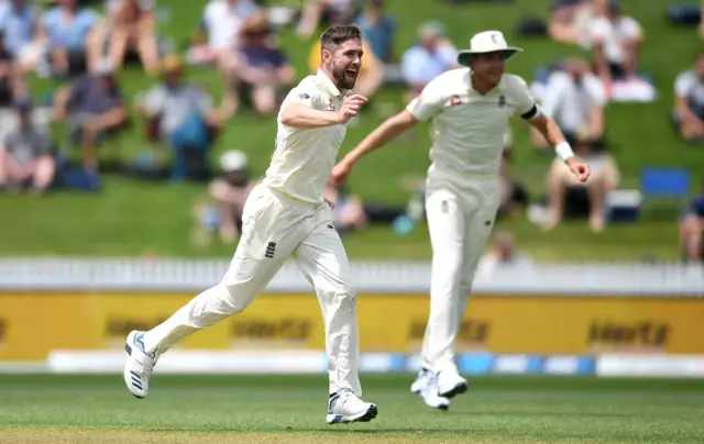 Chris Woakes celebrates dimissing Kane Williamson