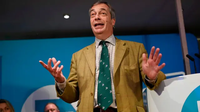 Nigel Farage speaking in Hull