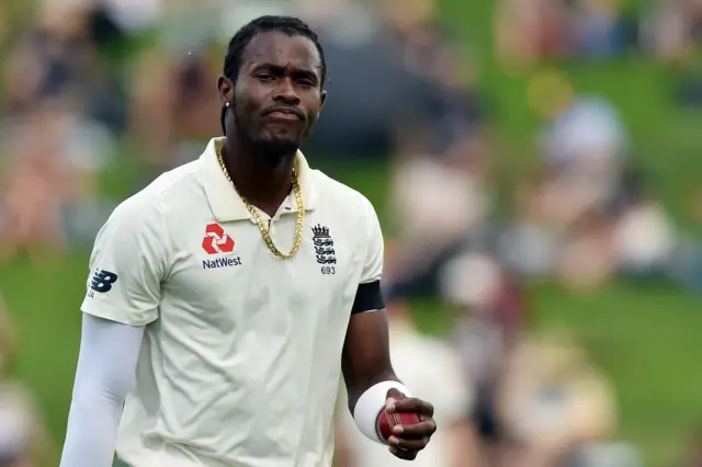 Jofra Archer gets ready to bowl on day one of the second cricket Test between England and New Zealand at Seddon Park