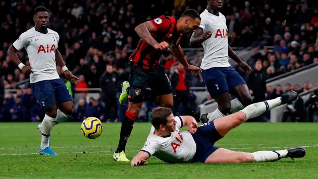 Jan Vertonghen's last-ditch tackle