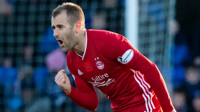 Aberdeen's Niall McGinn leveled from a free-kick