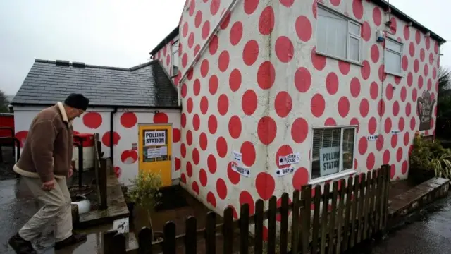 Polka dot cafe in Stocksbridge, near Sheffield