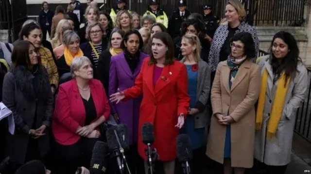 Jo Swinson with female candidates