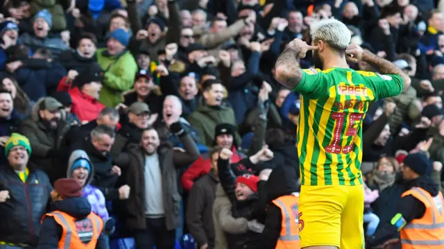 Charlie Austin celebrates