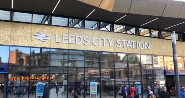 LEEDS RAIL STATION