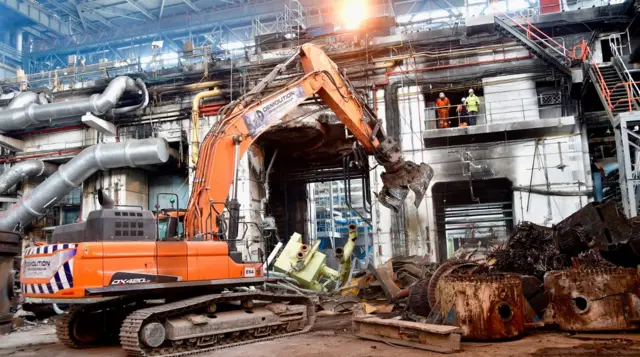 Turbine hall demolition