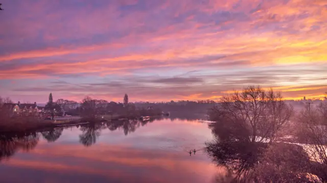 Sunrise in East Bridgford