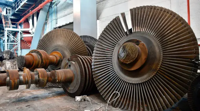 Turbine hall demolition