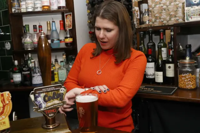 Liberal Democrat Leader Jo Swinson pulls a pint in Dylans - The Kings Arms on Small Business Saturday during her visit to St Albans, while on the General Election campaign trail.