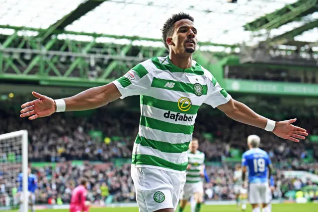 Celtic's Scott Sinclair celebrates