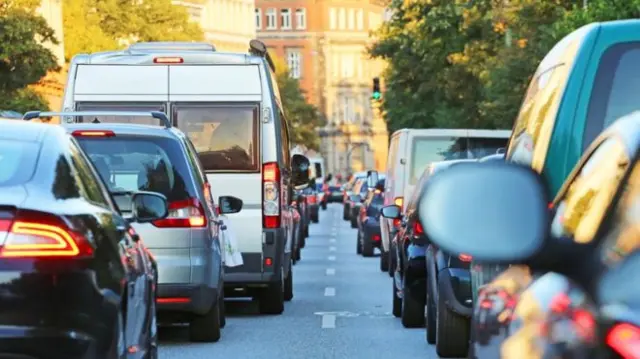 Queuing traffic