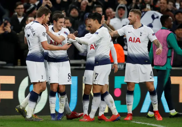 Tottenham players celebrate