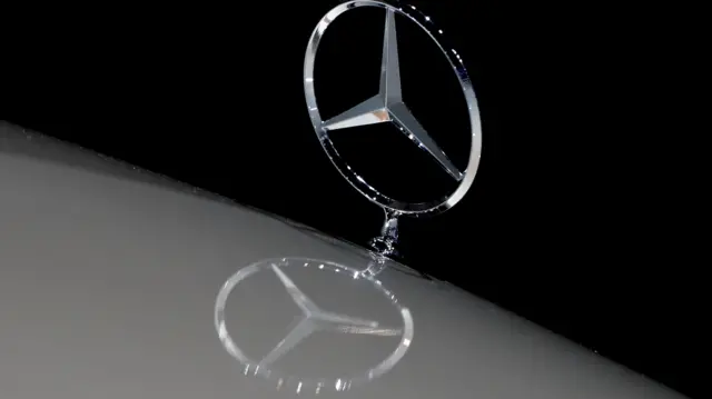 Mercedes badge