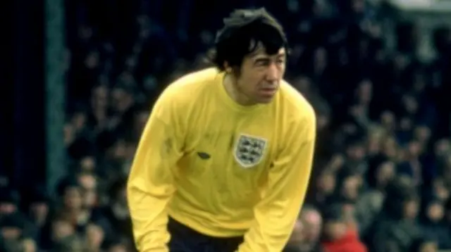 Gordon Banks in England action