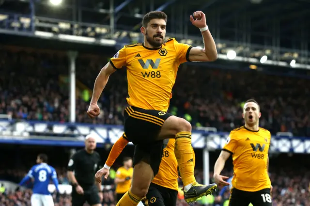 Neves