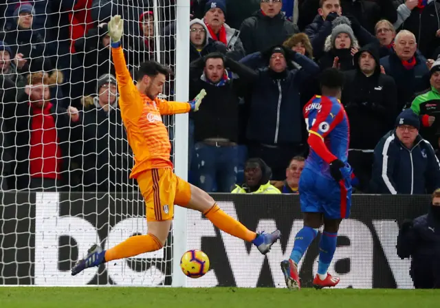 Jeffrey Schlupp scores