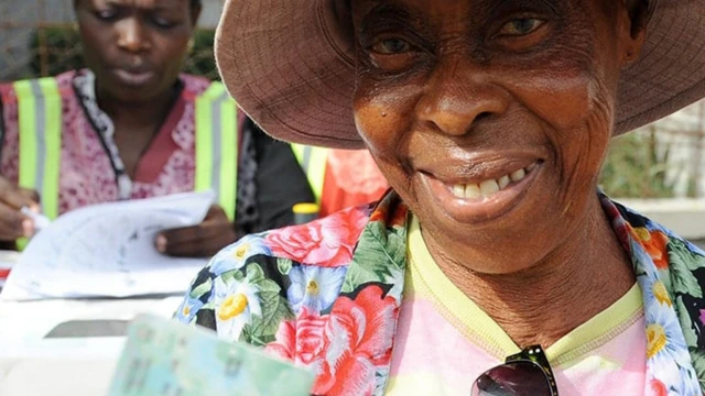 A woman queuing to vote in Nigeria in 2015