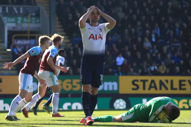 Harry Kane reacts