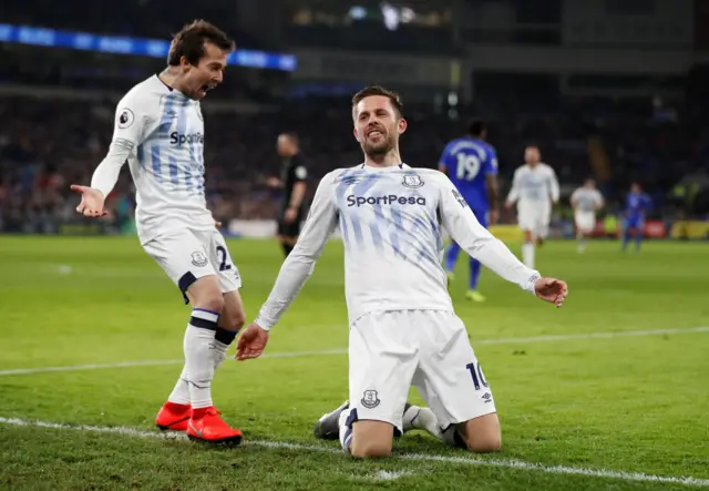 Gylfi Sigurdsson celebrates with Bernard